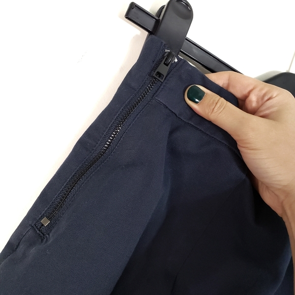 Everlane Side Zip Stretch Cotton Navy Cropped Pants - Picture 6 of 6